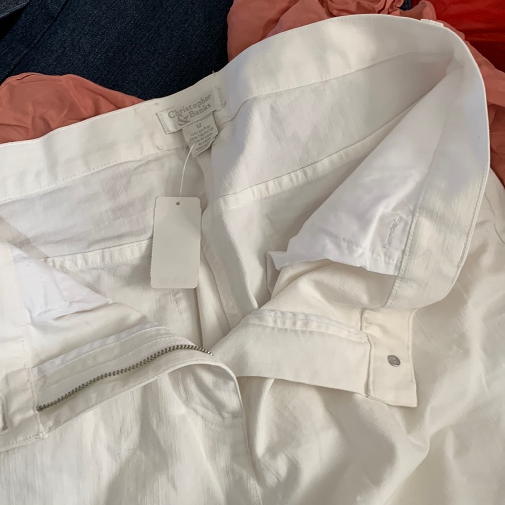 Christoper and Banks stretch New white pants
